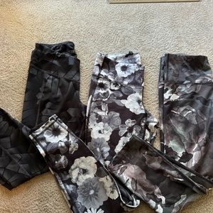 EUC 3 pairs capri leggings. All with fun designs. Size medium